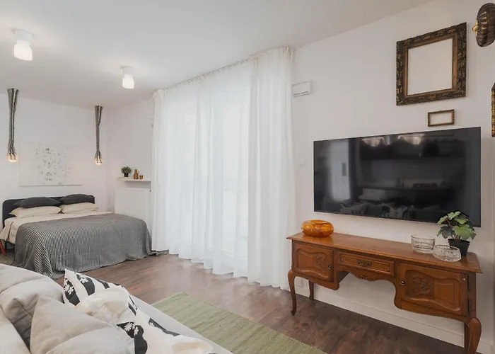 Lejlighed Biala Kamienica Patio By Lookap *